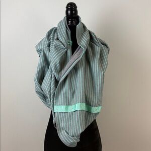 Lululemon Athletica Vinyasa Scarf Mint Green Grey Strip